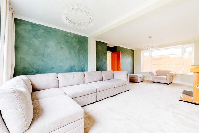 21 Dovecote Road, Newcastle Upon Tyne photo 4