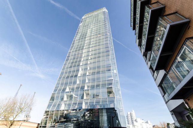 Thumbnail Flat to rent in Dollar Bay, Canary Wharf, London