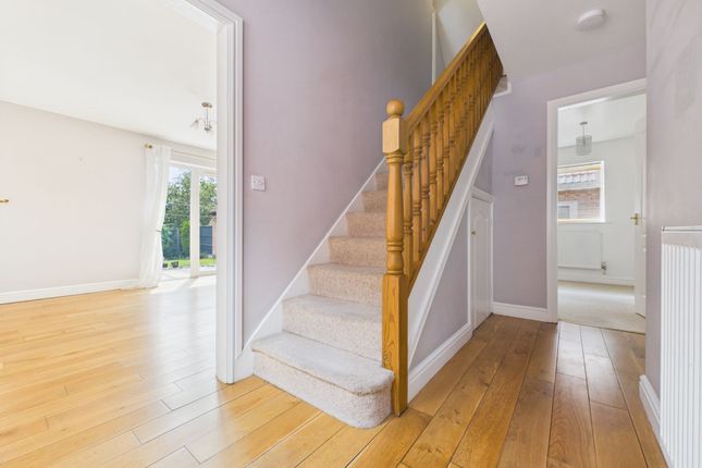 5 Norfolk Gardens, Sutton-In-Ashfield photo 2