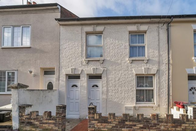Thumbnail Terraced house for sale in Carey Street, Reading