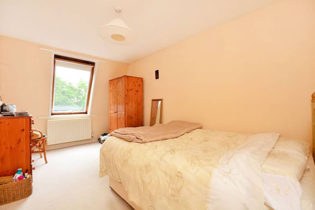 Thumbnail Flat for sale in Hanger View Way, Acton, London