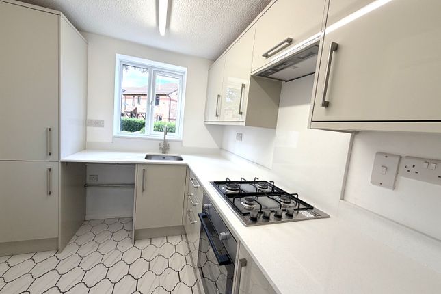 Spruce Drive, Bicester photo 2