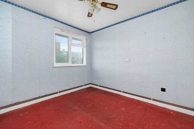 Flat 5, Weymouth Court, Weymouth Terrace, London photo 4