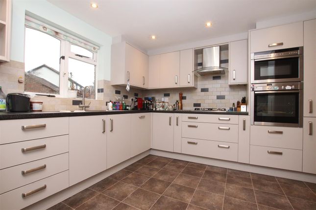 3, Curlew Way, Exeter photo 3