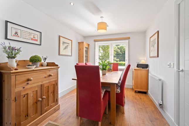 11 Oak Drive, Auchterarder photo 4