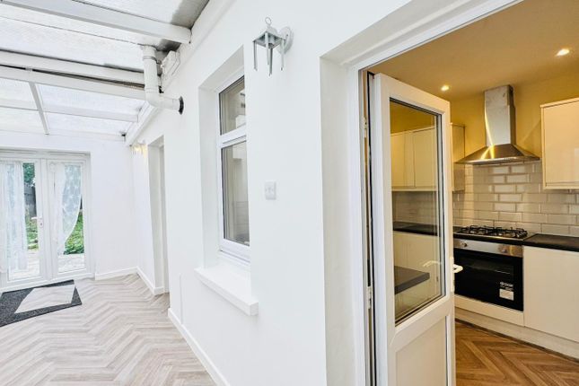 1, Foxton Road, Grays photo 3