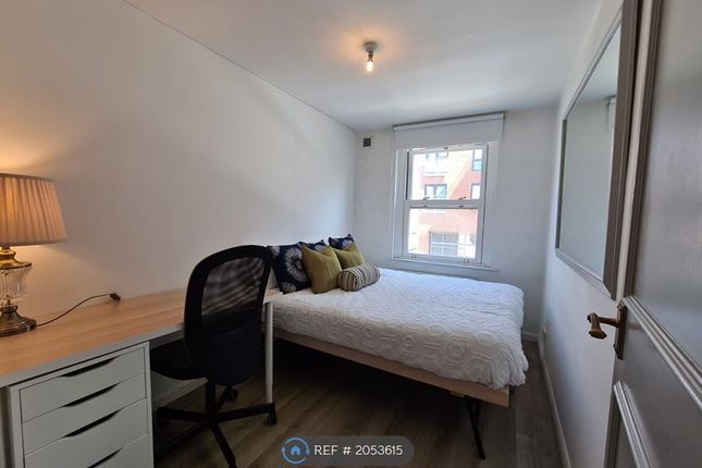 Flat to rent in Ordell Court, London
