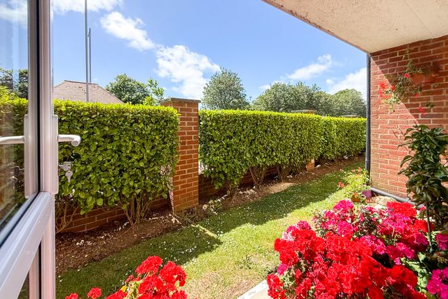 Flat 5, St. Aidans Court, Eastbourne photo 2