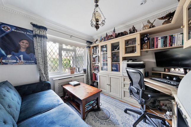 2a High Beeches, GERRARDS CROSS photo 5