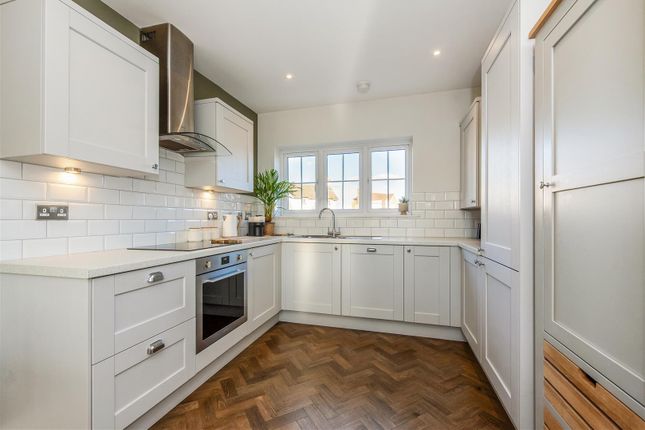 2, Pritchard Place, Whitchurch photo 4