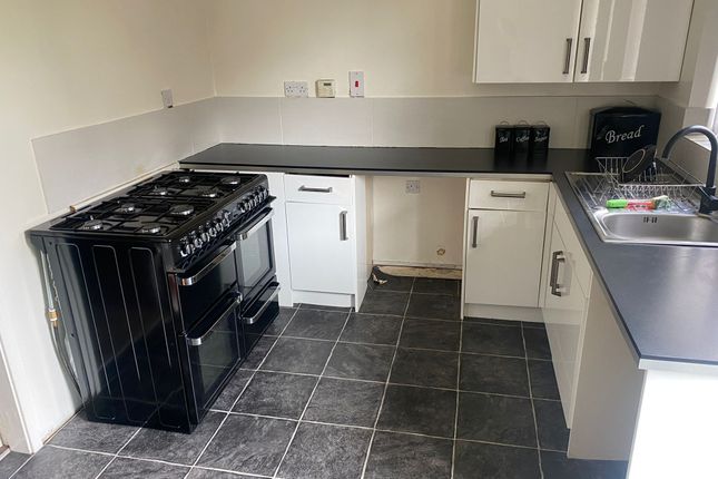 7 Catkin Drive, Nottingham photo 5