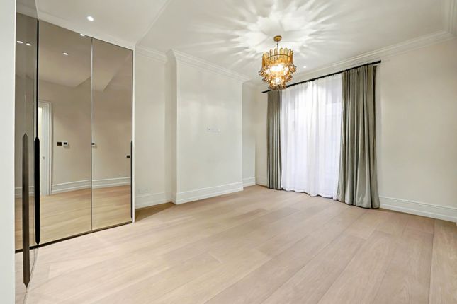 Flat A, 22, Warrington Crescent, Little Venice photo 4