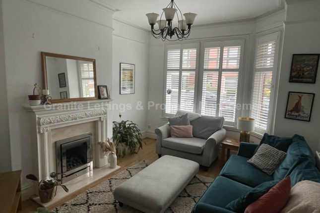 13, Sumner Road, Salford photo 2