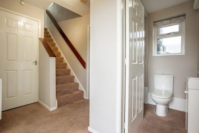 6, Dickens Close, Loughborough photo 4