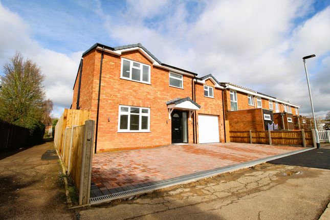Thumbnail Detached house for sale in Hampton Close, Wilstead, Bedford