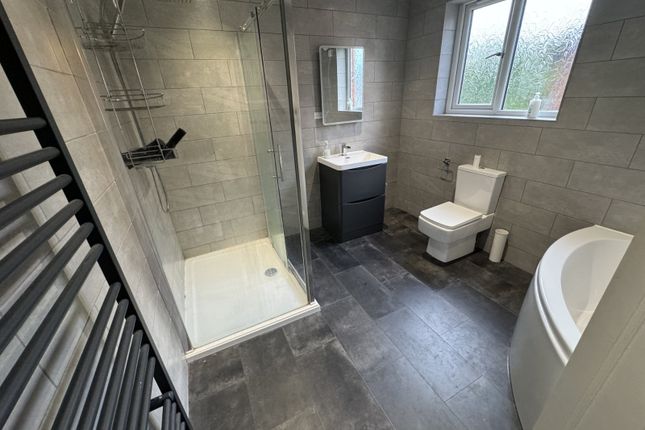 Becketts Park Drive, West Yorkshire photo 3