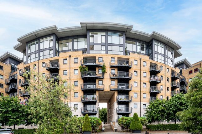 Flat for sale in Greenfell Mansions, Deptford, London