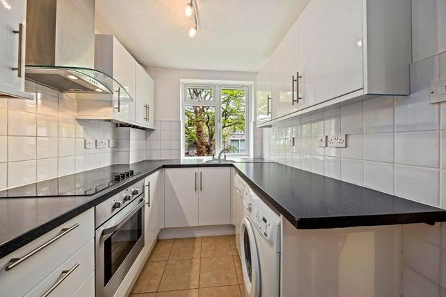 4, Quintock House,, Broomfield Road, Surrey photo 4