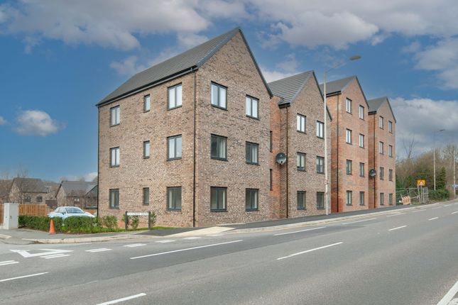 Thumbnail Flat to rent in Laver Drive, Chesterfield