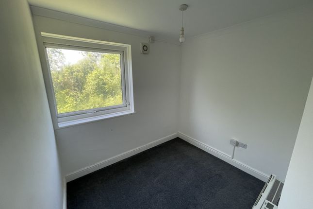 42, Dearne Walk, Bedford photo 4