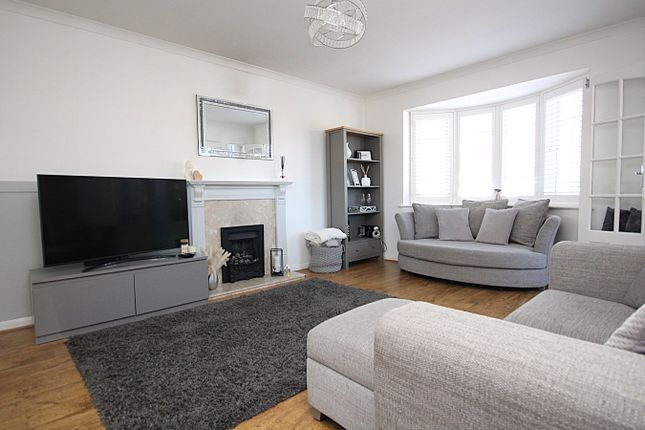 52, Bluebell Lane, POOLE photo 3