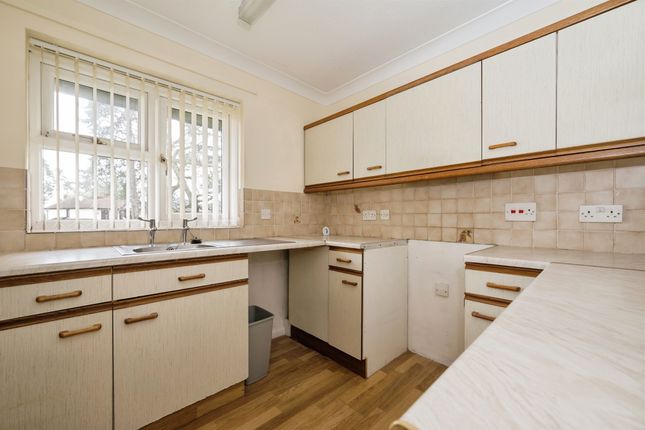 Flat 10, Campbell Mews, 28, Pine Drive, Southampton photo 4