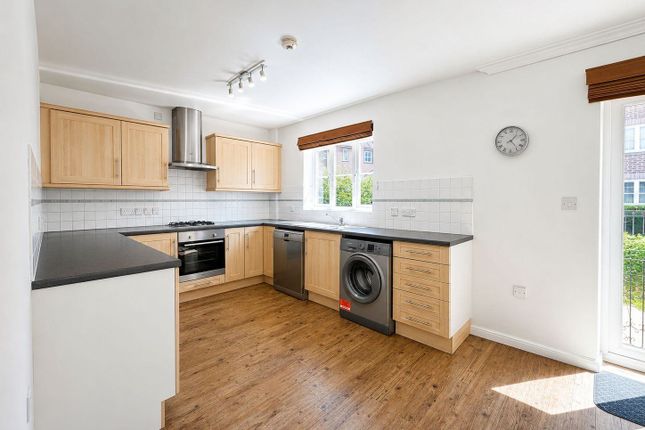 25 Windley Tye, Chelmsford photo 4
