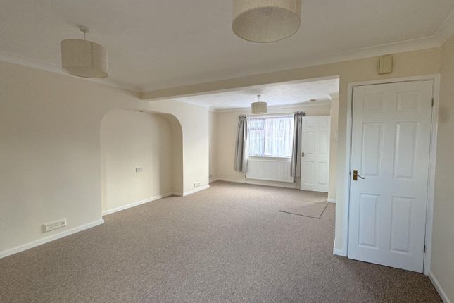 16, Coploe Road, Saffron Walden photo 3