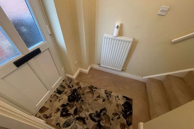 59, Primrose Close, Swindon photo 2