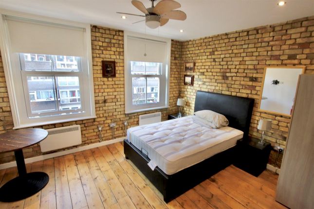 Thumbnail Studio to rent in Goswell Road, London