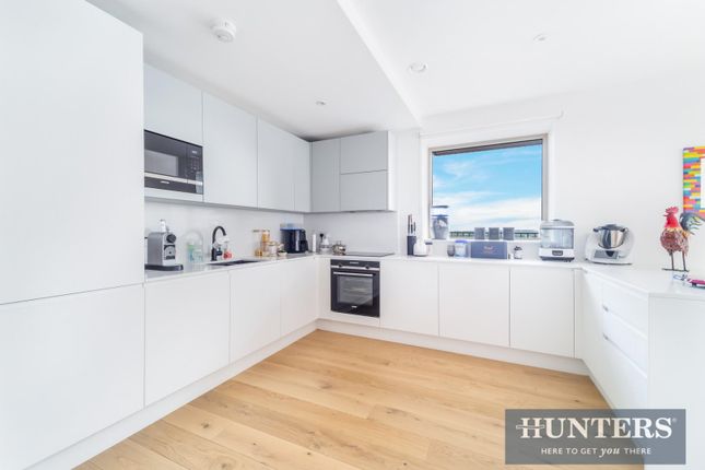 Flat for sale in Lionel Road South, Brentford