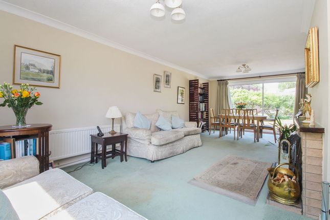 16, Renhold Road, Bedford photo 4