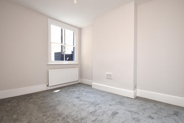 Ground Floor Flat, 34, Beauval Road, London photo 4