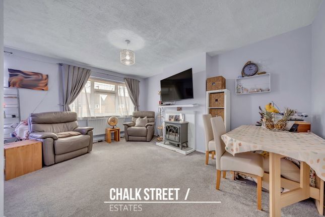 26, Chaucer Road, Romford photo 2