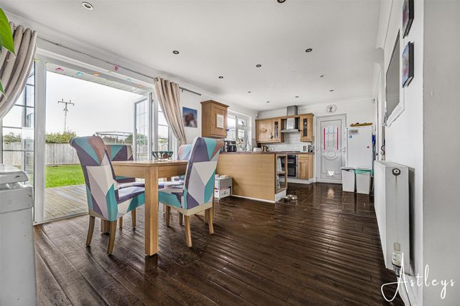 36 Beaufort Gardens, Swansea photo 4
