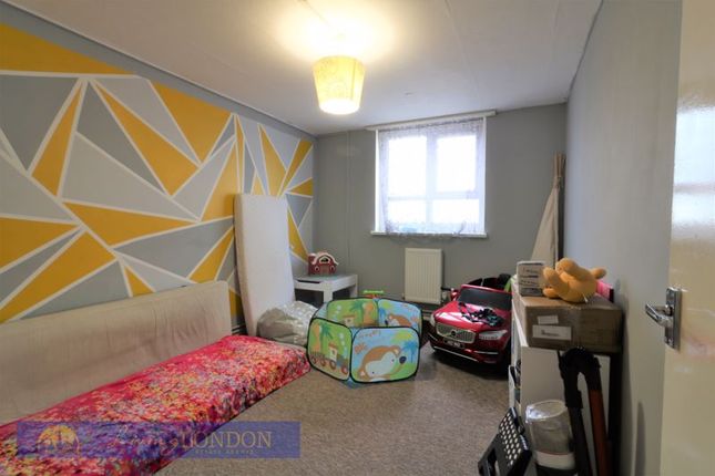Flat for sale in Kettering Road, Enfield