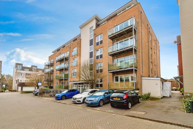 2-bed flat on 21, James Weld Close, Southampton, £175,000