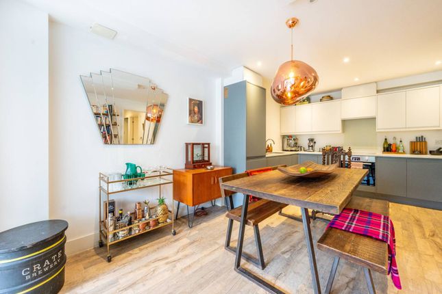 2-bed flat on Kempton Mews, East Ham, £390,000