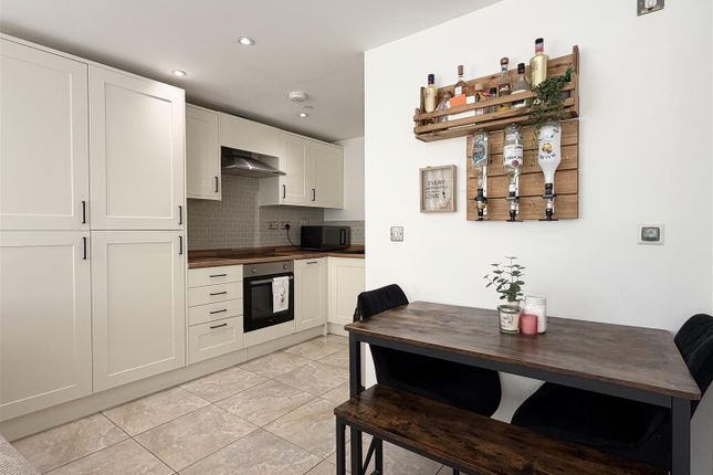 Flat 19, The Embankment, Gaol Street, Hereford photo 2