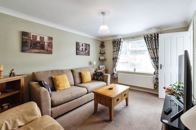 11, Watson Close, Bury St. Edmunds photo 4