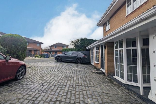 14, Mountwood, Skelmersdale photo 2