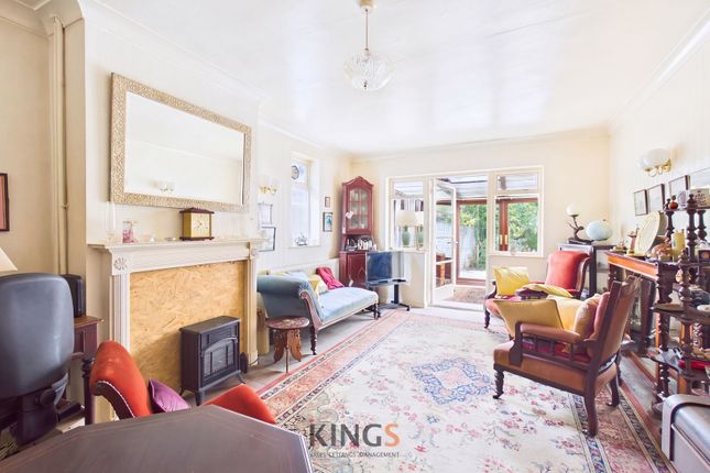 83 Dugdale Hill Lane, Potters Bar photo 2