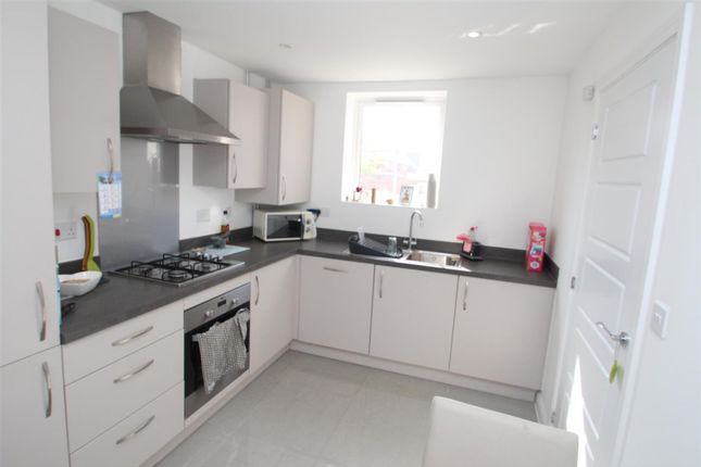 9 Admiral Avenue, Hemel Hempstead photo 4