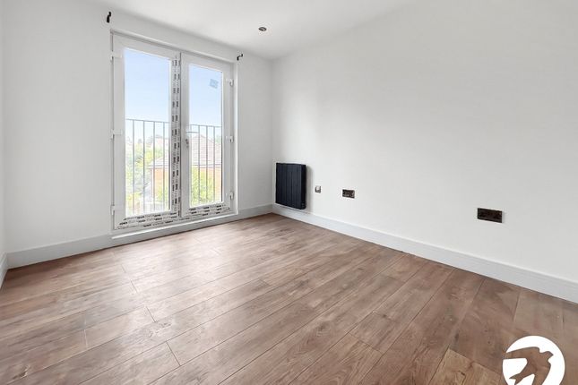 12b, Brook Street, Erith photo 4