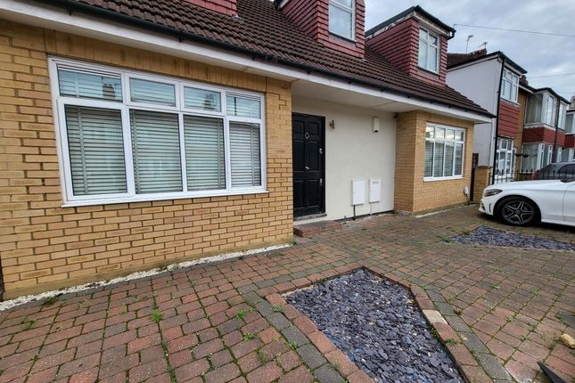 Federal Road, Greenford photo 5