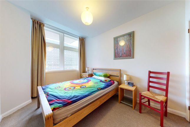 Apartment 284, Metro Central Height, 119, Newington Causeway, London photo 4