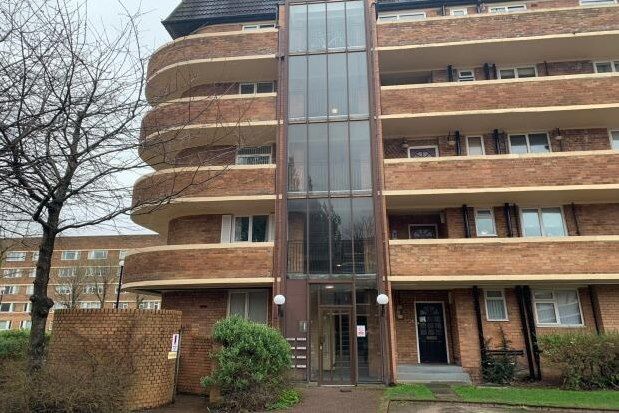 Thumbnail Flat to rent in Minster Court, Liverpool