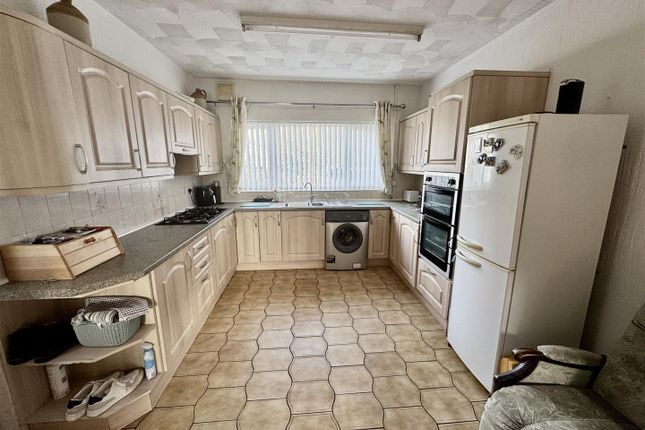 141, Penybanc Road, Ammanford photo 3