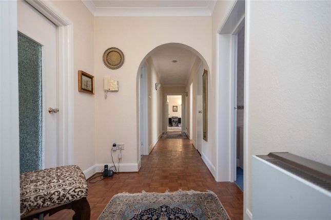 Flat 14, Rozel Manor, 48, Western Road, Poole photo 3