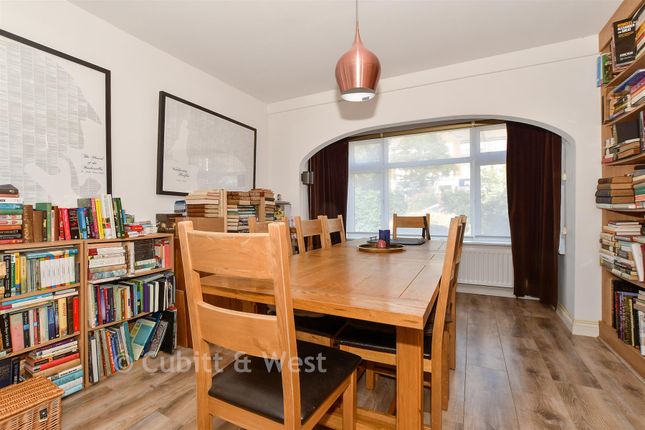11, Prices Lane, Reigate photo 4